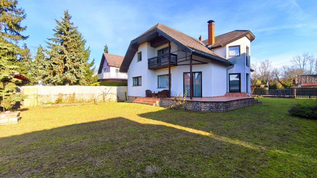 Eladó családi ház, Kőszegen 89.9 M Ft, 5 szobás