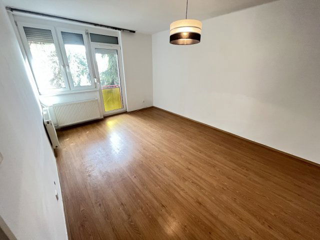 Eladó téglalakás, Kaposváron, Hársfa utcában 31.9 M Ft