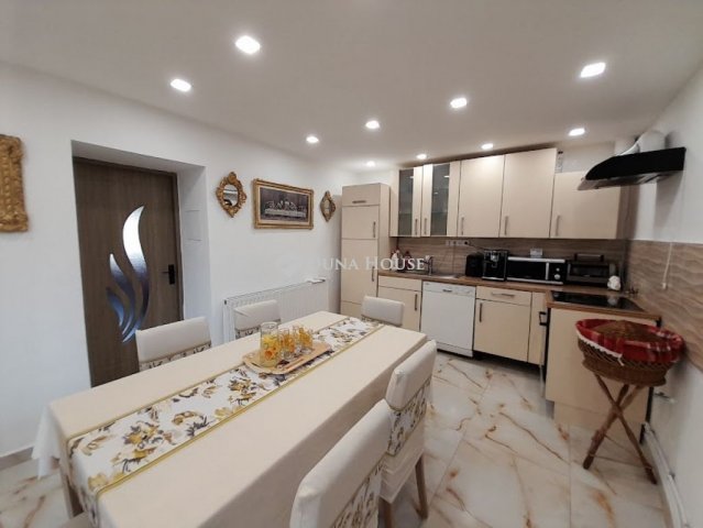 Eladó családi ház, Békéscsabán 39.999 M Ft, 3 szobás