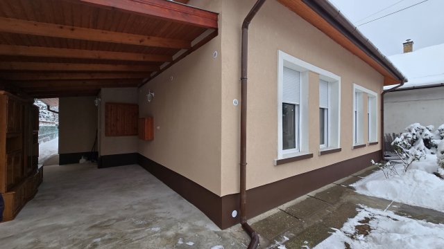 Eladó családi ház, XVI. kerületben, Baross Gábor utcában