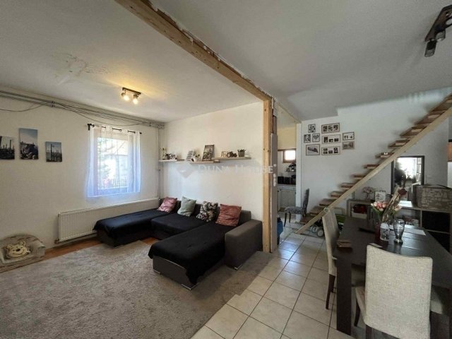 Eladó családi ház, Inárcson 69.9 M Ft, 7 szobás