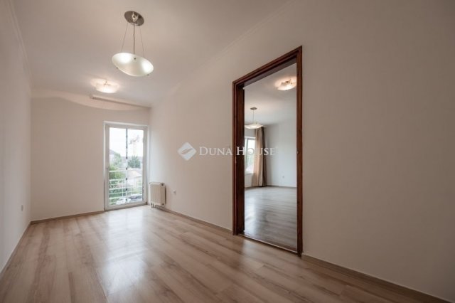 Eladó téglalakás, Budapesten, XVIII. kerületben 63.9 M Ft