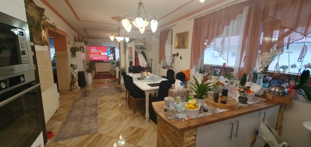 Eladó családi ház, Noszlopon 144.9 M Ft, 4+1 szobás