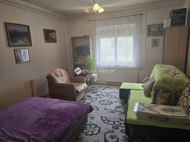 Eladó családi ház, Erdőtelken 20 M Ft, 3 szobás