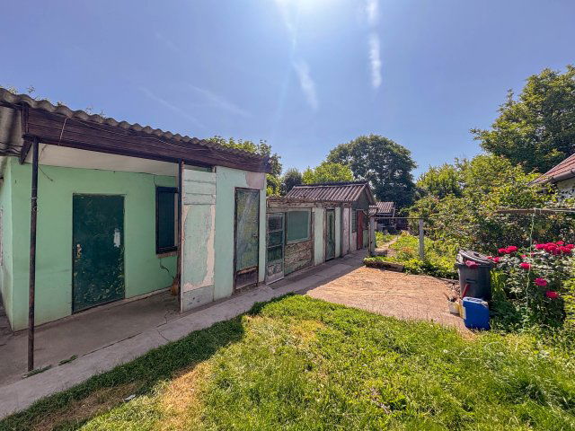Eladó családi ház, Bicskén 39.8 M Ft, 2 szobás