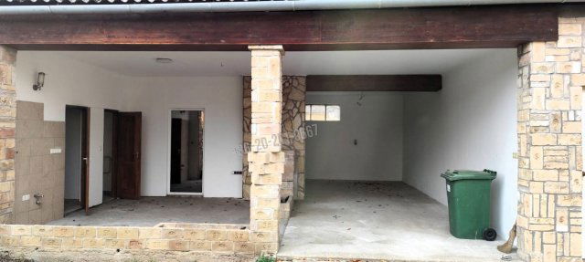 Eladó családi ház, Mohácson 65 M Ft, 4 szobás