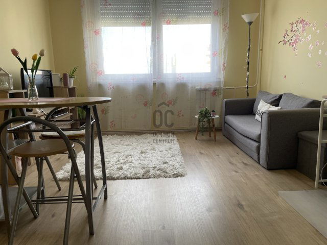 Eladó panellakás, Dunakeszin 48.5 M Ft, 2 szobás