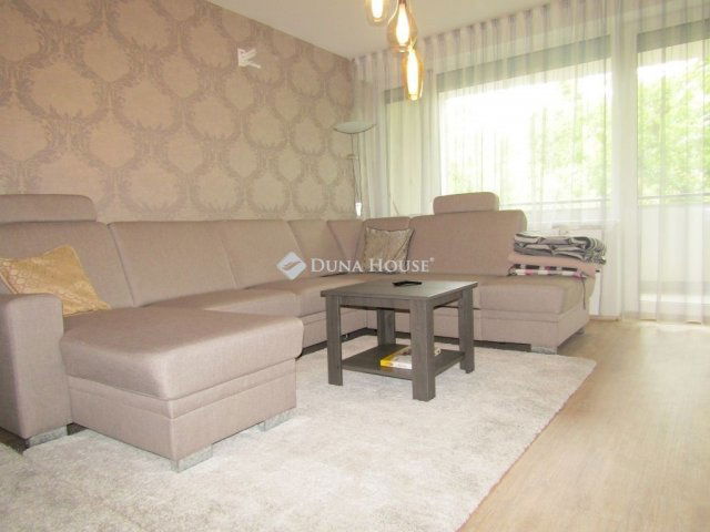 Kiadó téglalakás, albérlet, Debrecenben 380 E Ft / hó, 3 szobás