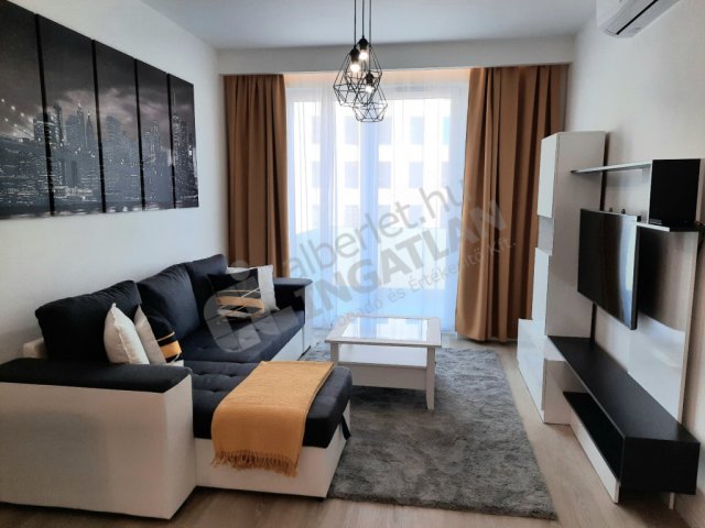 Kiadó téglalakás, albérlet, VIII. kerületben, Corvin sétányon