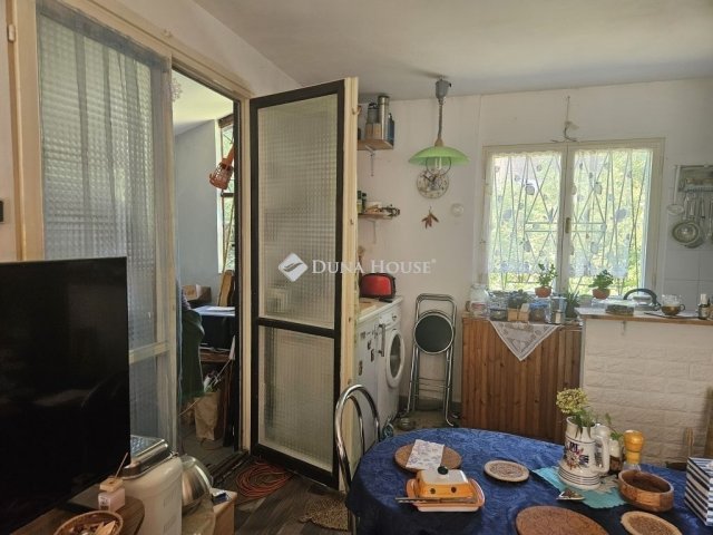 Eladó nyaraló, Tahitótfalun 48 M Ft, 2 szobás