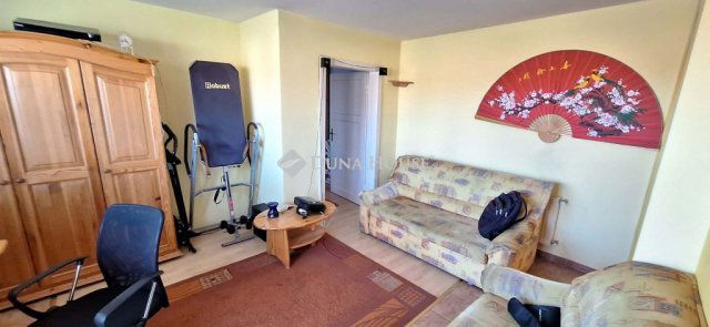 Eladó ikerház, Pécsett, Csákány utcában 29 M Ft, 2 szobás