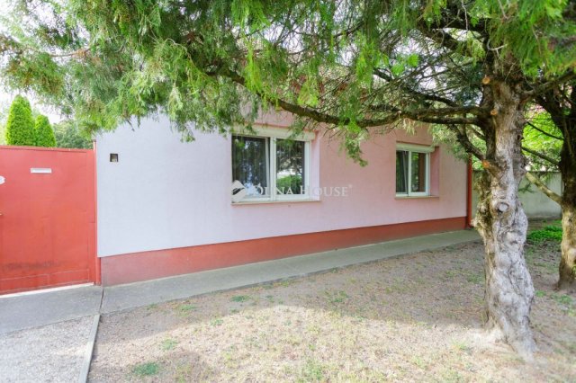 Eladó családi ház, Hegyeshalomban 52.9 M Ft, 3 szobás