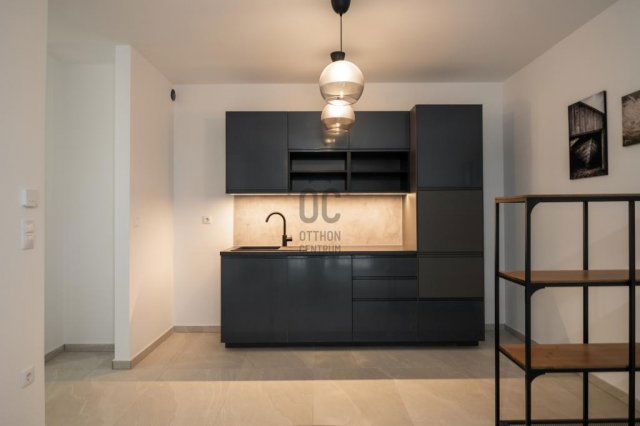 Eladó téglalakás, Budapesten, VI. kerületben 155 M Ft, 3 szobás