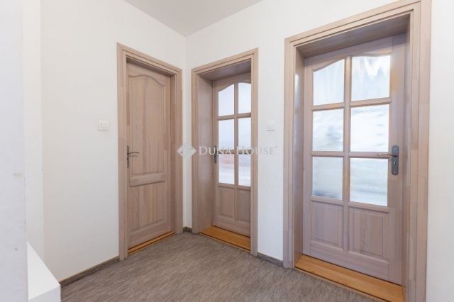 Eladó családi ház, Budapesten, XVIII. kerületben 159.99 M Ft