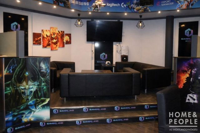 Eladó üzlethelyiség, Szegeden 19 M Ft, 9 szobás