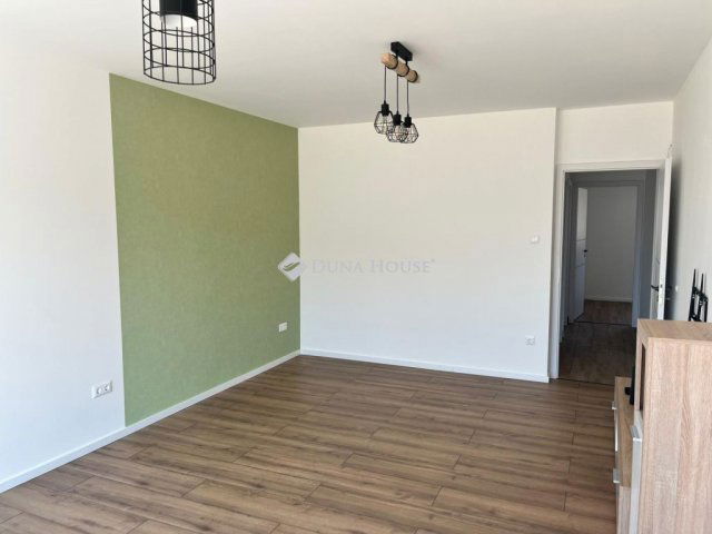 Eladó ikerház, Cserszegtomajon 78.9 M Ft, 4 szobás