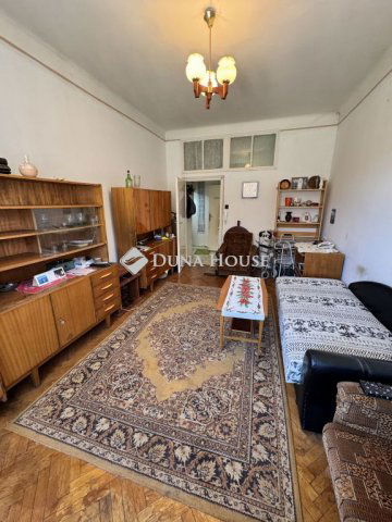 Eladó téglalakás, Budapesten, V. kerületben, Nyáry Pál utcában