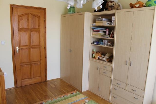 Eladó családi ház, Győrött 198 M Ft, 8 szobás