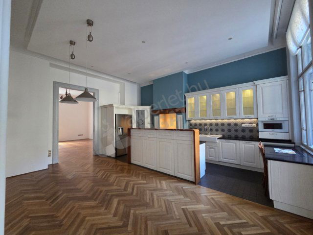 Kiadó téglalakás, albérlet, V. kerületben, Perczel Mór utcában