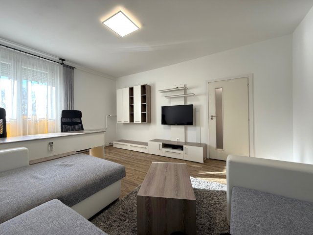 Eladó panellakás, Pécsett, Páfrány utcában 54.9 M Ft, 2 szobás