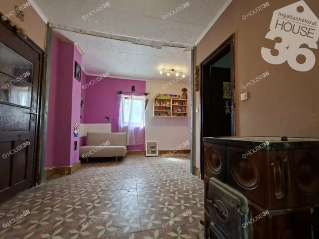 Eladó családi ház, Jászszentlászlón 19.9 M Ft, 2 szobás