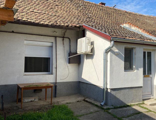 Eladó családi ház, Kiskunfélegyházán, Jász utcában 13.3 M Ft