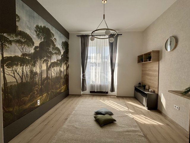 Eladó téglalakás, Budapesten, VII. kerületben 54.9 M Ft