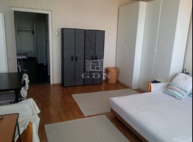 Eladó panellakás, Budapesten, X. kerületben 52 M Ft, 1+1 szobás