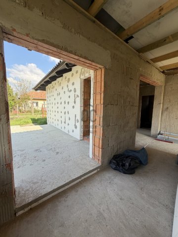 Eladó családi ház, Abonyban 58 M Ft, 3 szobás