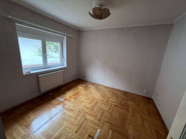Eladó családi ház, Szarvason 52 M Ft, 4 szobás