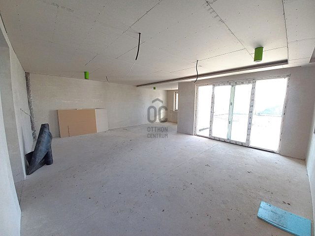 Eladó ikerház, Debrecenben 168 M Ft, 5 szobás