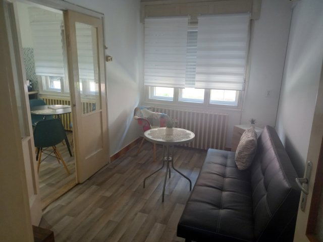 Eladó családi ház, Szegeden 68 M Ft, 6 szobás