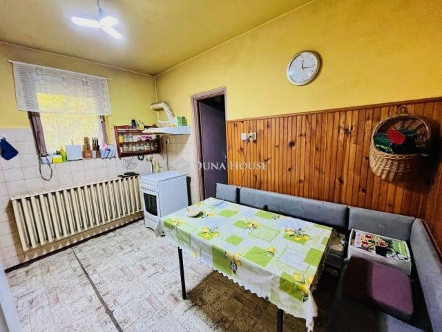 Eladó családi ház, Dányon 43.5 M Ft, 3 szobás