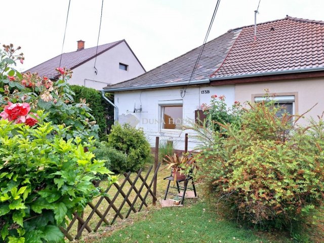 Eladó családi ház, Győrött 38.5 M Ft, 3 szobás
