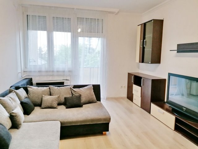 Eladó téglalakás, Debrecenben 65 M Ft, 2 szobás