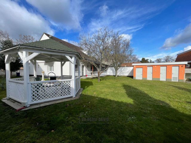 Kiadó családi ház, albérlet, Debrecenben 500 E Ft / hó