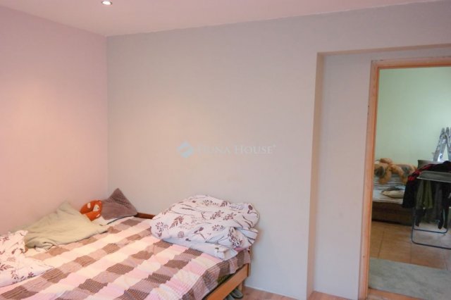 Eladó családi ház, Áporkán 59.8 M Ft, 4 szobás