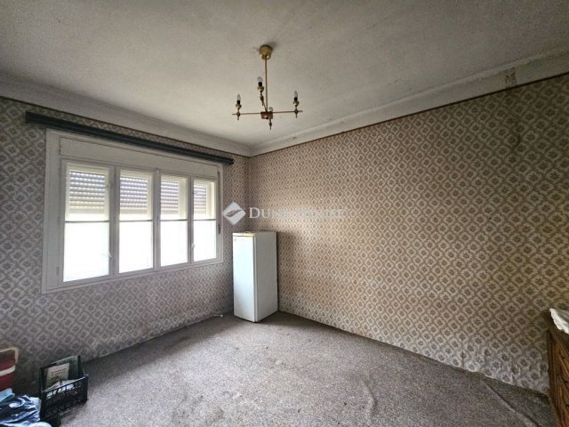 Eladó családi ház, Nyergesújfaluban, Bottyán János utcában