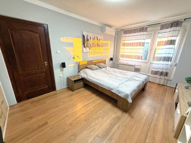 Eladó panellakás, Pécsett, Uitz Béla utcában 46.9 M Ft