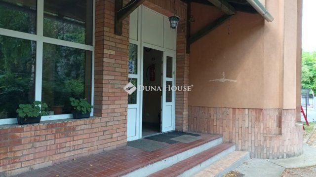 Eladó ipari ingatlan, Csolnokon 289 M Ft / költözzbe.hu