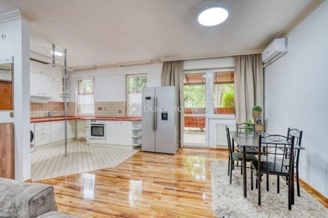 Eladó téglalakás, Budapesten, X. kerületben 79.9 M Ft, 4 szobás