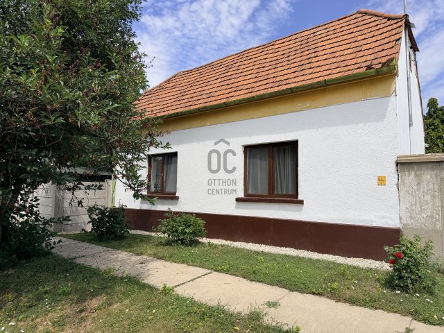 Eladó családi ház, Szanyon 39.9 M Ft, 2 szobás