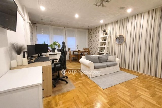 Eladó panellakás, Budapesten, XI. kerületben 78.5 M Ft