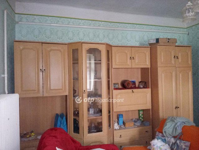 Eladó családi ház, Tamásiban 30.5 M Ft, 4 szobás