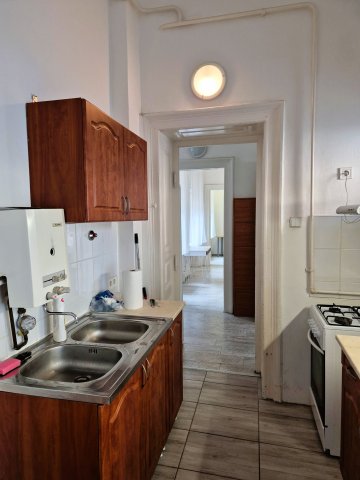 Eladó téglalakás, Budapesten, XIII. kerületben, Váci úton