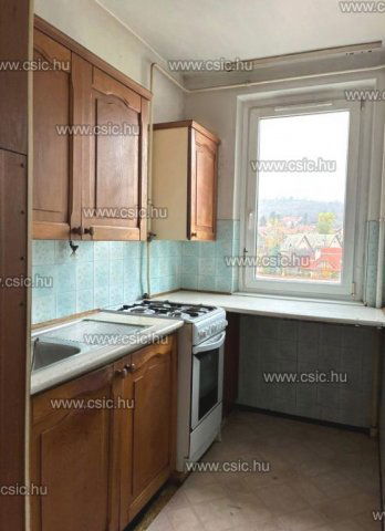 Eladó panellakás, Budapesten, III. kerületben 67.5 M Ft