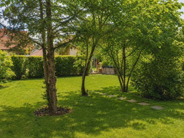 Eladó családi ház, Kecskeméten 89.9 M Ft, 3+2 szobás