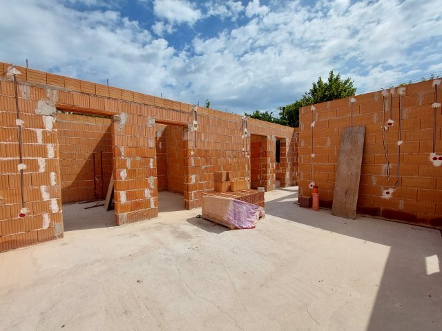 Eladó családi ház, Kiskunlacházán 81 M Ft, 4 szobás
