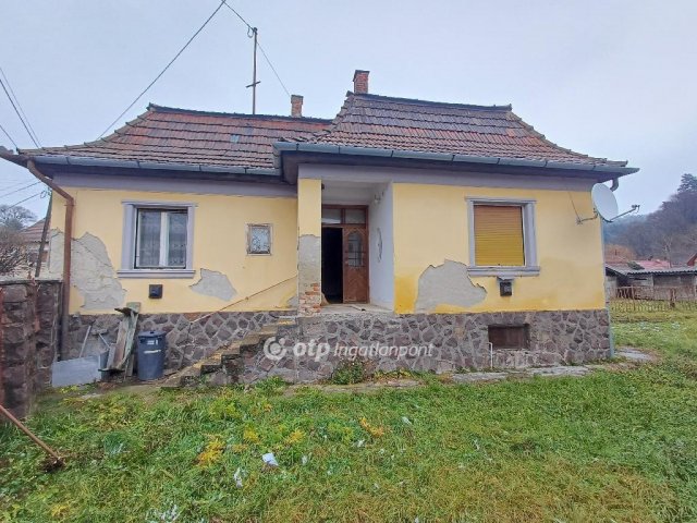 Eladó családi ház, Sirokban 37.9 M Ft, 3 szobás
