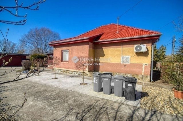 Eladó családi ház, Monoron 71.9 M Ft, 4 szobás